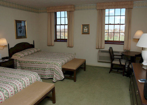 Bridges Guest Quarters Hotel Abbottstown Exterior photo